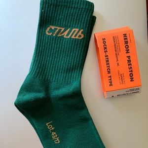 HERON PRESTON socks